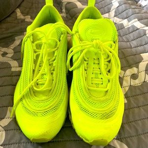 Mint condition. Not my color anymore.